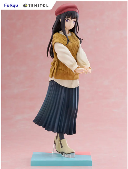 Casual Winter - Takina and Chisato Figurines