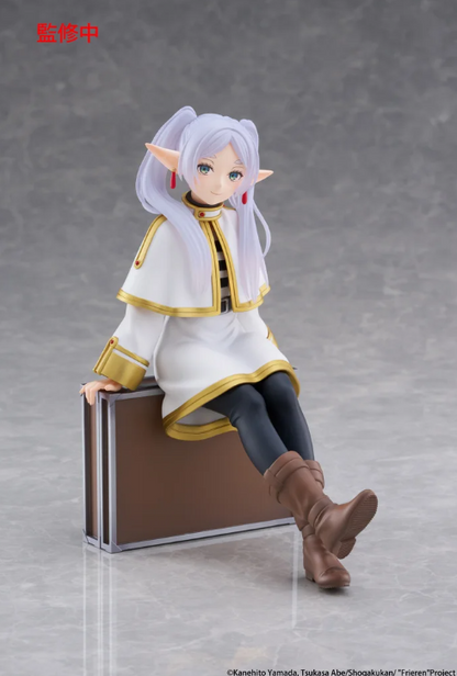 Desktop Cute Figure Frieren: Beyond Journey's End Frieren: Trunk Case Ver.