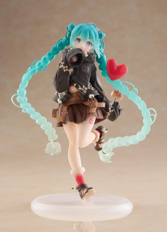 Hatsune Miku Fashion Outdoor Ver. Non-Scale Figure