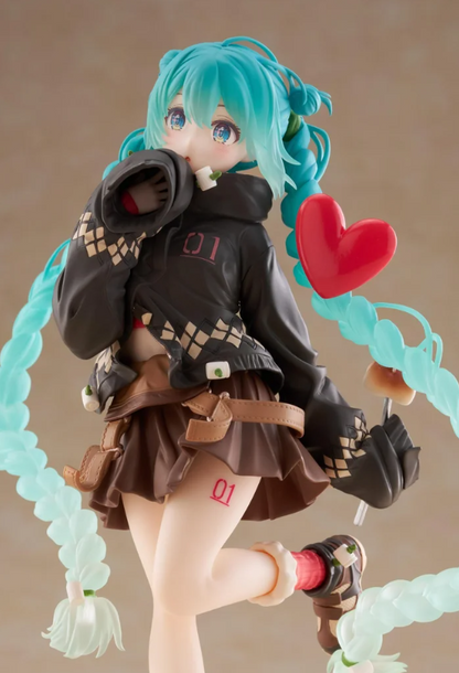 Hatsune Miku Fashion Outdoor Ver. Non-Scale Figure