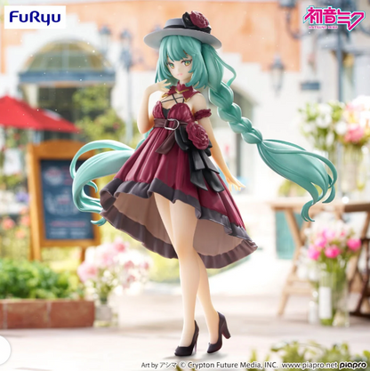 Vocaloid Trio-Try-iT Hatsune Miku (Outing Dress Red Color Ver.) Figure