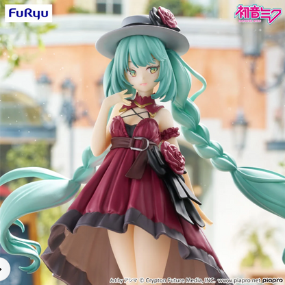 Vocaloid Trio-Try-iT Hatsune Miku (Outing Dress Red Color Ver.) Figure