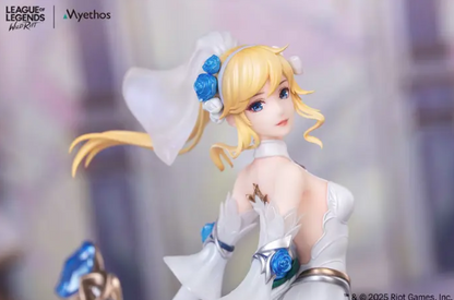 Gift+ League of Legends: Wild Rift Crystal Rose Lux 1/8 Scale Figure