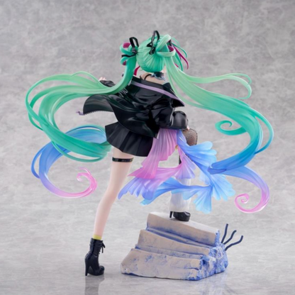 Vocaloid FiGURiZMa Hatsune Miku (Punk!) Figure