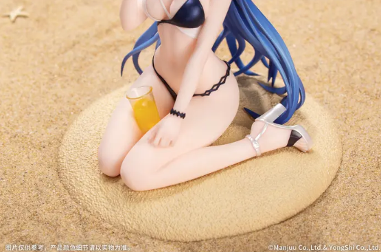 Gift+ Azur Lane Helena: Shimmering Triangle Wave Ver. 1/8 Scale Figure